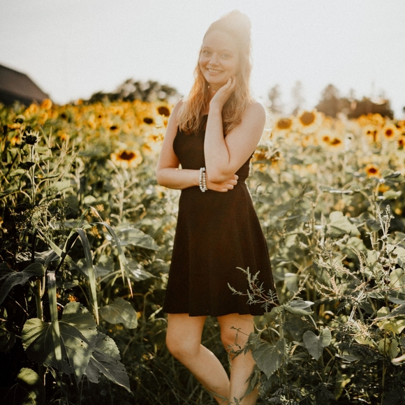 Meet your Posher, Breyona - Picture 4 of 6